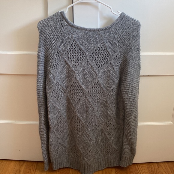 AE sweater - Picture 2 of 2